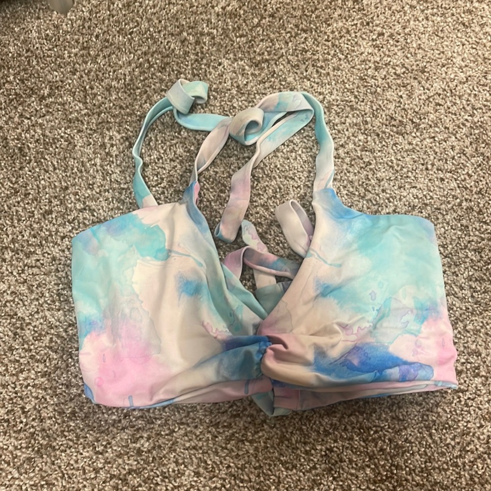 EUC Fused Hawaii kohanaiki top
